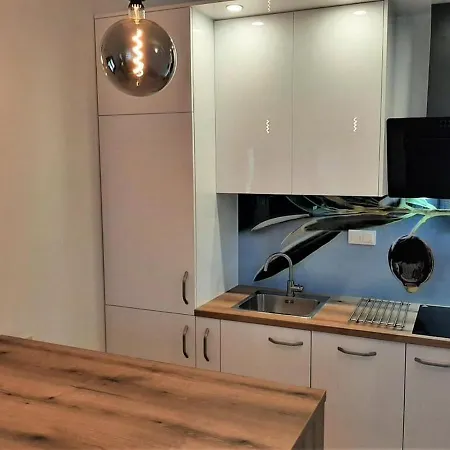 Olive I Lavender * Mandre